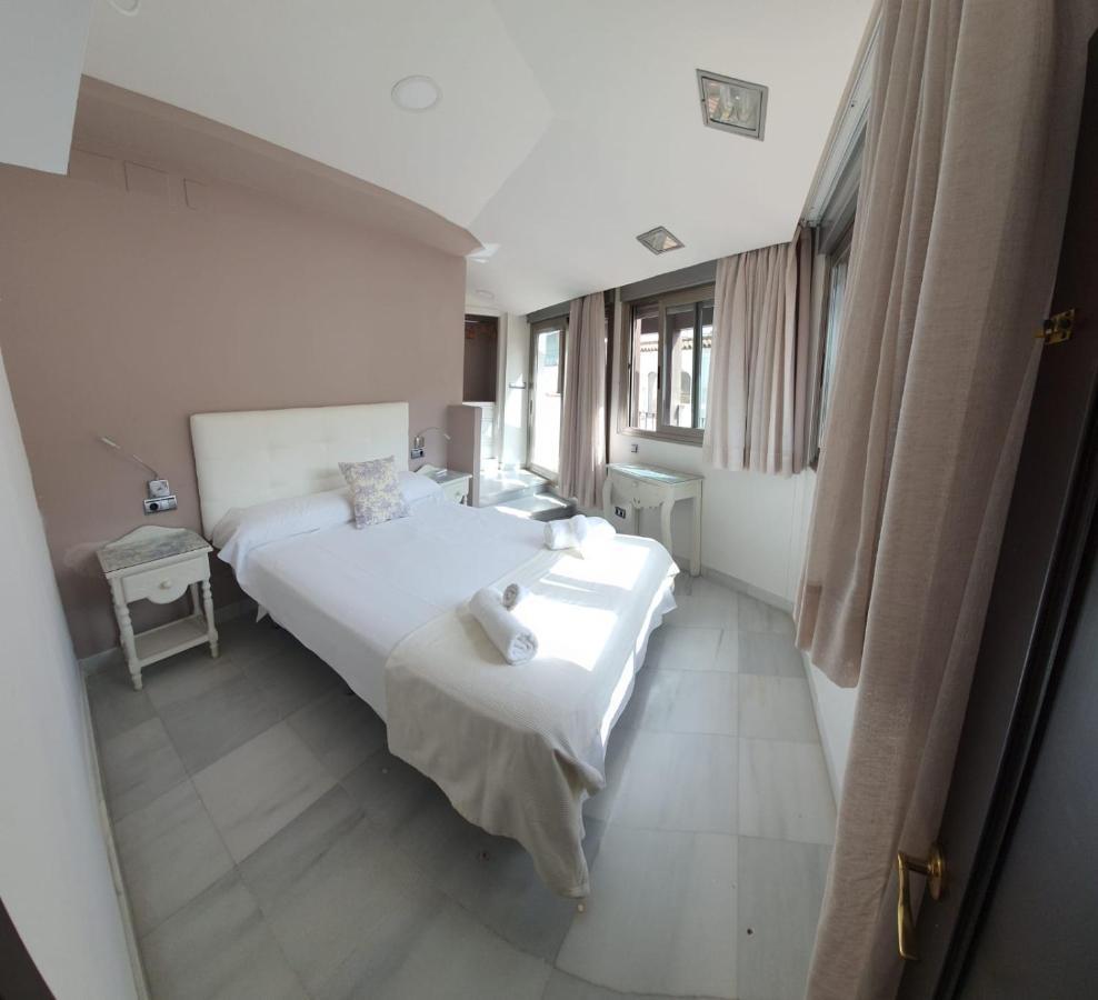 Apartamentos Torre De La Mezquita Кордова Экстерьер фото